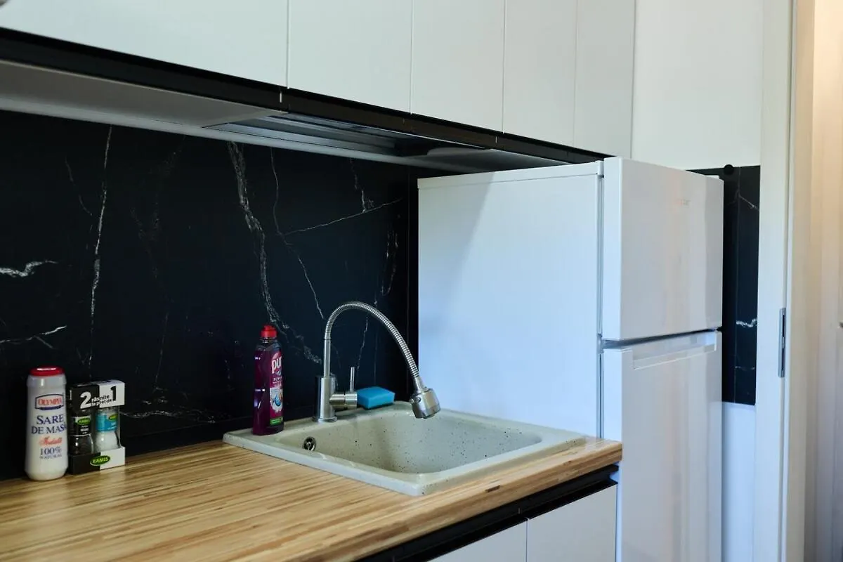 Old Town Retreat Studio 9 Bucharest Apartment